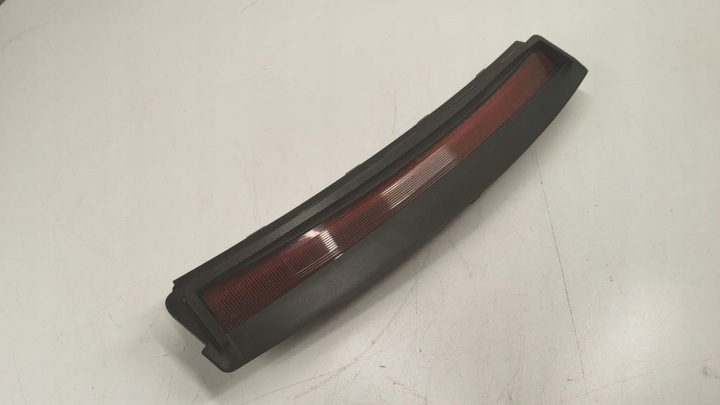 TROISIÈME LANTERNE STOP ARRIÈRE TESLA MODÈLE 3 107740500D