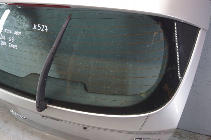 COUVERCLES DE COFFRE COUVERCLES DE COFFRE FORD FIESTA MK7 69 (K527)