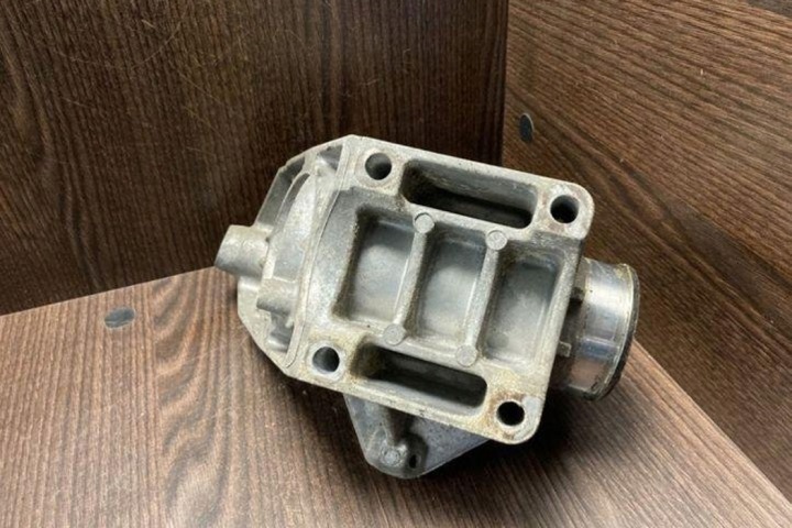 AVANT COUSSIN MOTEUR MERCEDES-BENZ VITO MIXTO FURGON (W639)