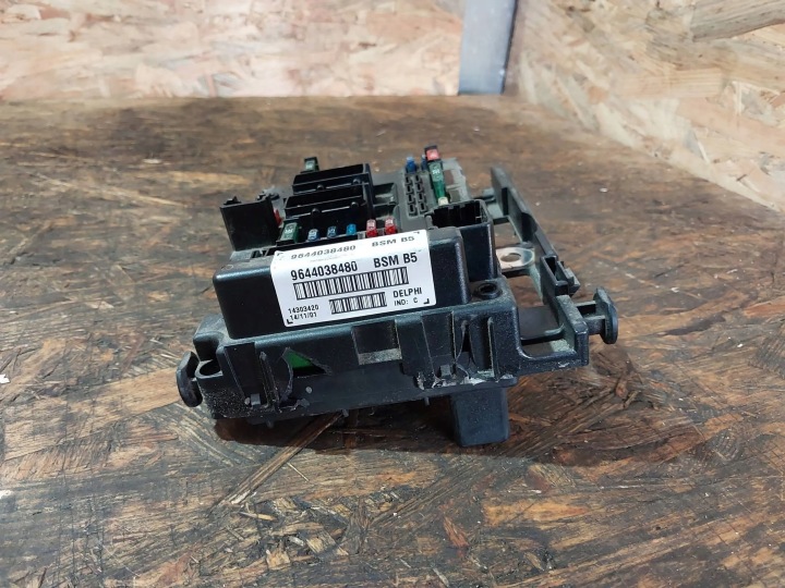 CONTRÔLEUR MODULE CONFORT BSM 9644038480