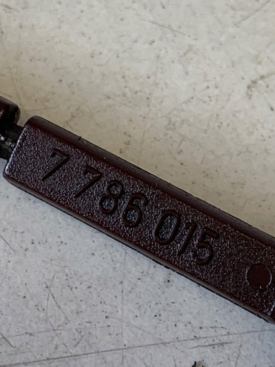 SONDE HUILES BMW 5 E39 7786015
