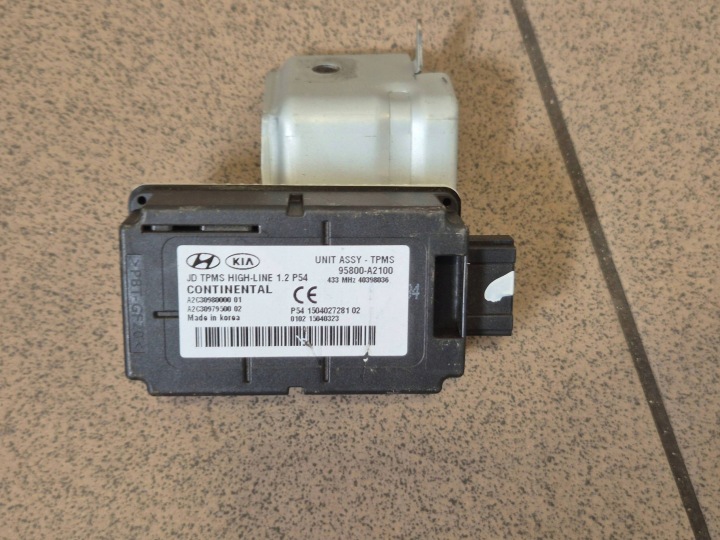 KIA CEED II 12-18 KIT DE DÉMARRAGE 39110-2BRBD 1.4 ESSENCE