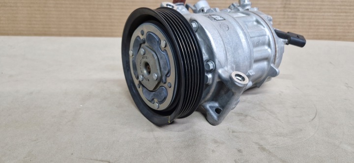 COMPRESSEUR DE CLIMATISATION 8W0816803L IDÉAL ORIGINAL COMME NEUF VW SKODA 2021 ANNÉE
