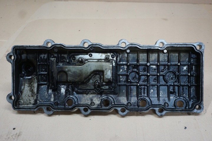 NISSAN PATROL COUVERCLE DE SOUPAPES CULASSES GR Y61 3,0 DI