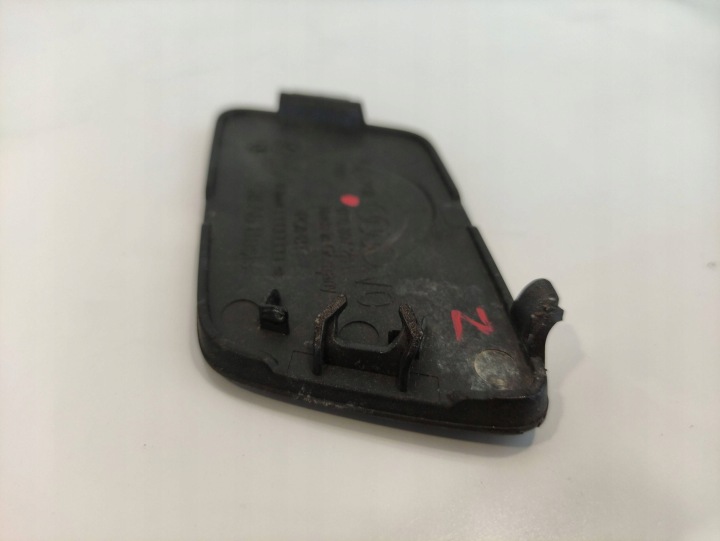 AUDI A6 C8 BOUCHON CROCHET PARE-CHOCS AVANT 4K0807241