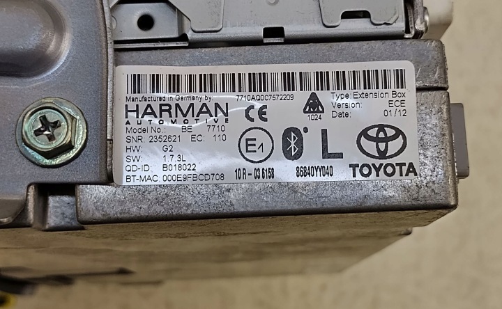 TOYOTA YARIS 3 III 11-17 RADIO NAVIGATION 86140-0D010