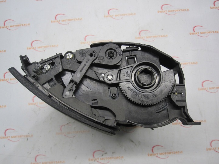 MONITEUR ÉCRAN BOÎTE À GANTS A2048205497 MERCEDES W204 07-14