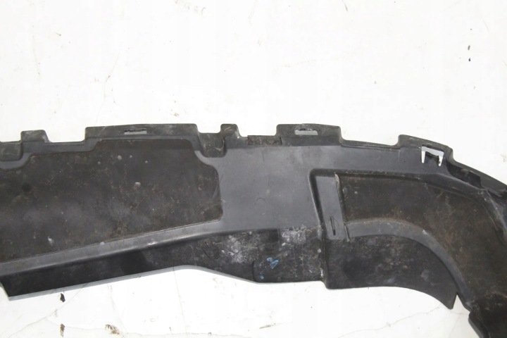 13470. MERCEDES W205 GUIDE D'AIR A2055051830