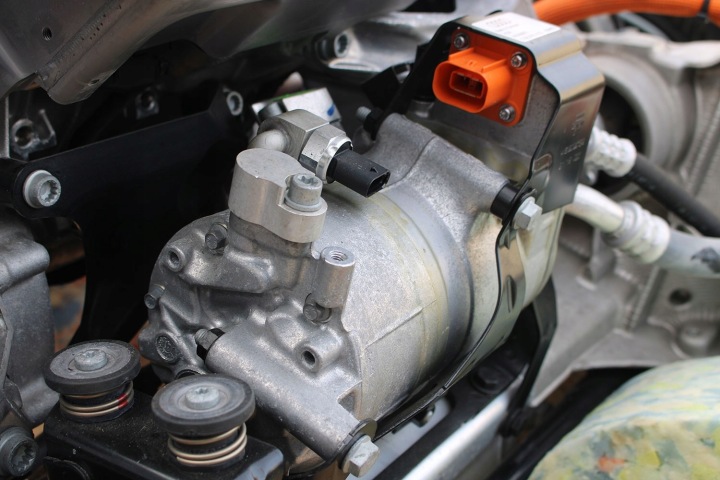 AUDI E-TRON POMPE CLIMATISATION 4G0816797C COMPRESSEUR COMPRESSEUR CLIMATISATION 4KE260087L 4G0