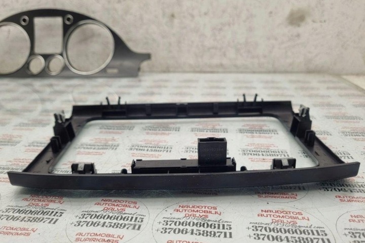 PROTECTION TABLEAU DE BORD VW PASSAT B6 (3C2) 3C0858069M 1.9L DIESEL 77KW 2008