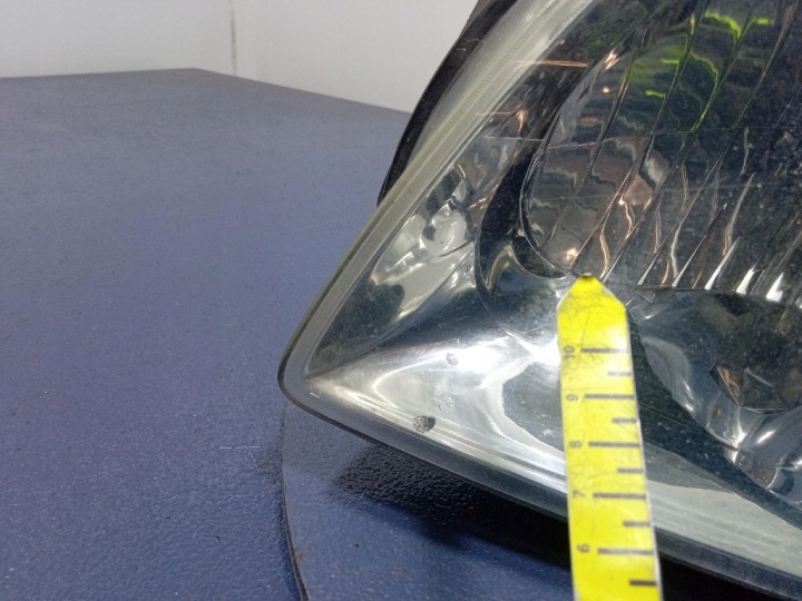 MAZDA TRIBUTE PROJECTEUR GAUCHE PHARE AVANT EUROPE