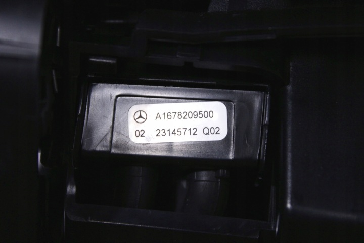 MERCEDES 167 W167 DÉCOR BOÎTE À GANTS POIGNÉE SUR BOISSONS GODETS A1678107601
