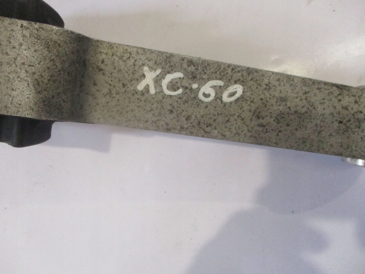 SUPPORT COUSSIN POIGNÉE MOTEUR VOLVO XC60 2.4D 8G9N6P082 30793322