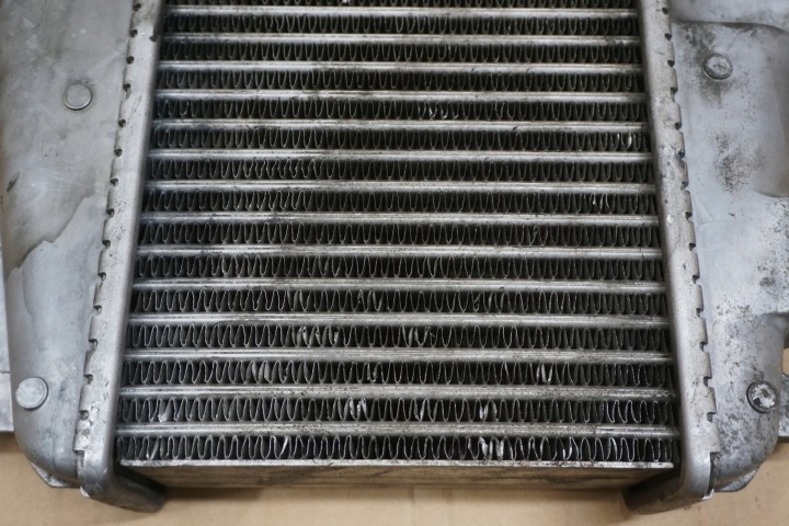 NISSAN PATROL ÉCHANGEUR AIR-AIR RADIATEUR AIR GR Y61 3,0 DI ,,ZD30″
