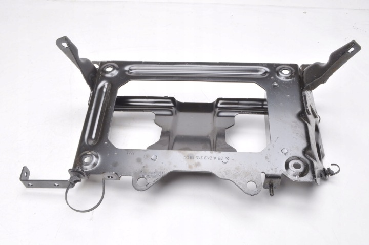 MERCEDES EQB X243 POIGNÉE FIXATION CONVERTISSEURS 23R A2433451900