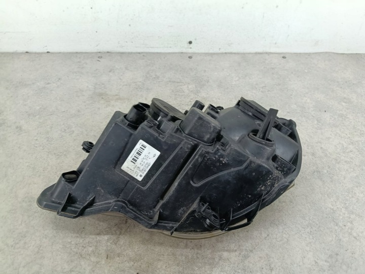 PHARE AVANT DROITE VW POLO IV RESTYLAGE 9N 6Q1941008AN 1EE24701902 HELLA