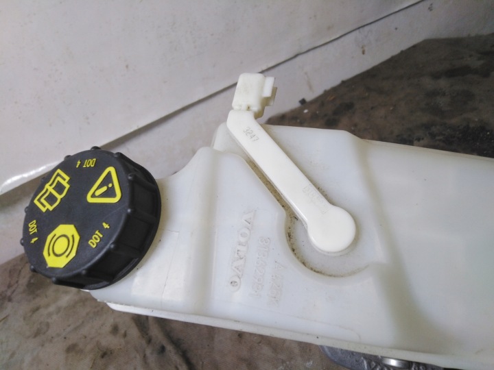 VOLVO V40 II LIFT 2,0D SERVO POMPE DE FREIN 18R P31362927