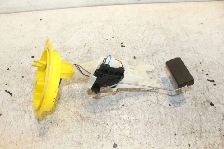 CAPTEUR NIVEAU CARBURANTS SKODA OCTAVIA II COMBI (1Z5) 1K0919673AK 2.0L DIESEL