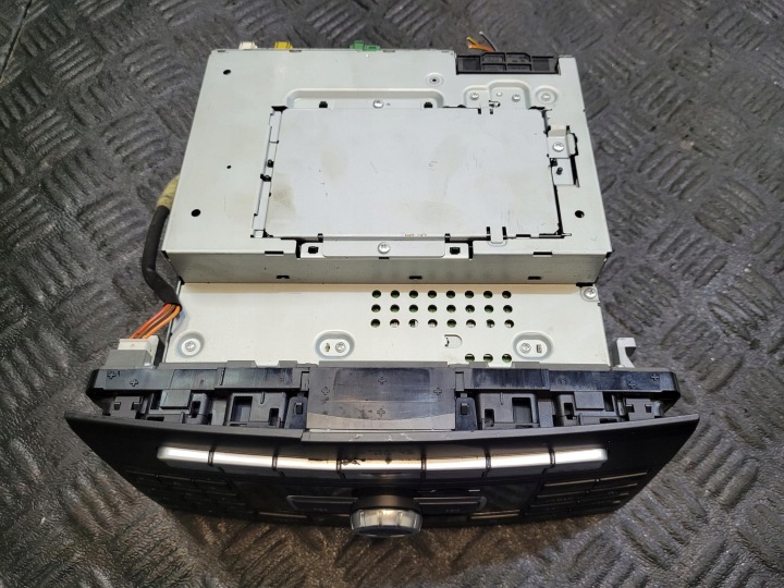 RADIO NAVIGATION A2129005327 MERCEDES E W212 LIFT 2.2 D CDI