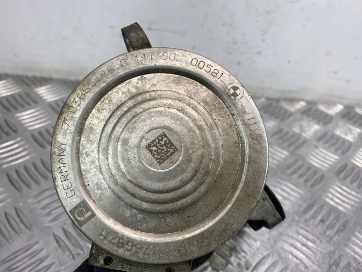 ÉLECTRIQUE POMPE À EAU BMW F10 F15 F30 862509701