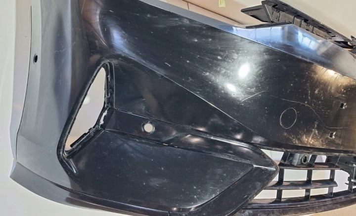 VOLKSWAGEN VW ID.7 14A PARE-CHOCS AVANT AVANT AERO 14A