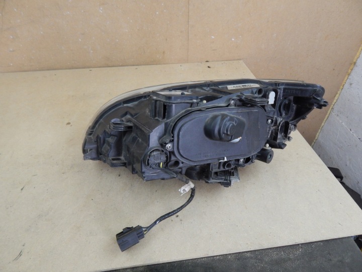 VOLVO V60 S60 LIFT 31395903 PHARE DROIT AVANT DROITE AVANT XÉNON ORIGINAL EUROPE