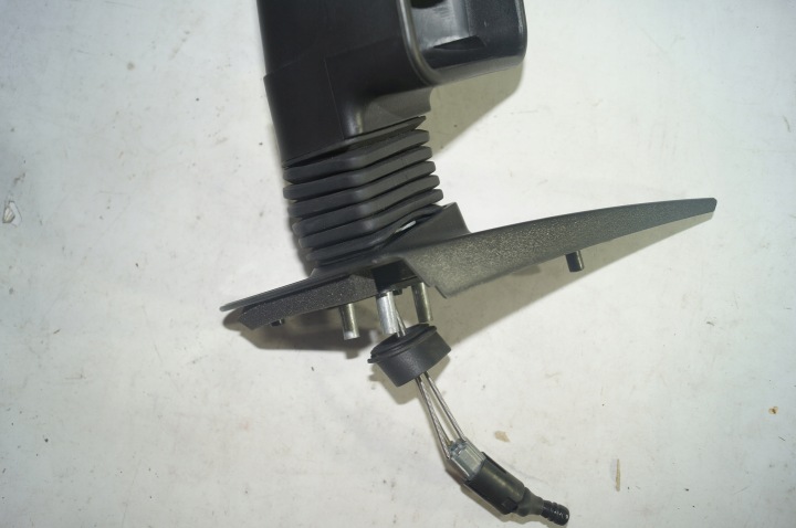 CHÂSSIS PEUGEOT 405 RÉTROVISEUR GAUCHE OEM: 814883
