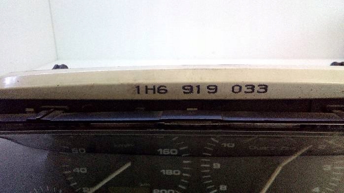 COMPTEUR VOLKSWAGEN GOLF III 1,4 B 1994R. 1H6919033
