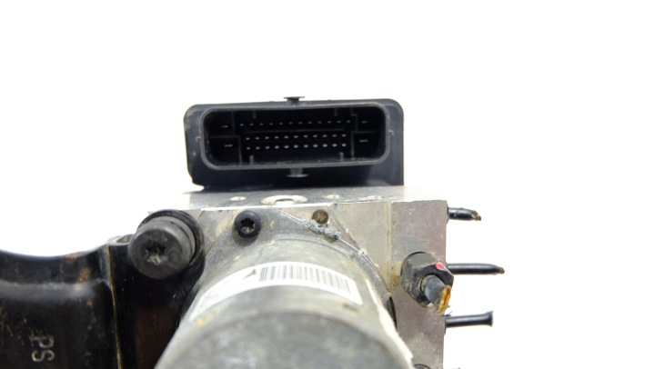 HYUNDAI I20 1.4 CRDI POMPE ABS 61589-45200