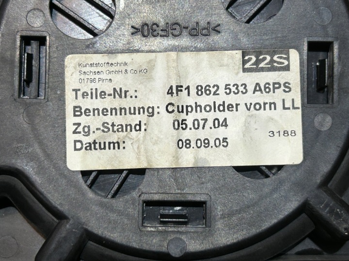 POIGNÉE BOÎTE À GANTS SUR BOISSONS AUDI A6 C6