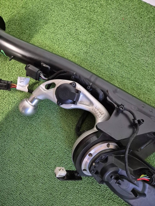 BMW 2 U06 CROCHET ATTELAGE ÉLECTRIQUE 5A5FF05-02 5A5FF05