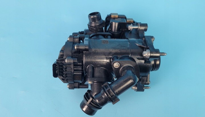 BMW 2' F74 223 XDRIVE 25R 2.0B CHÂSSIS THERMOSTAT 9896577