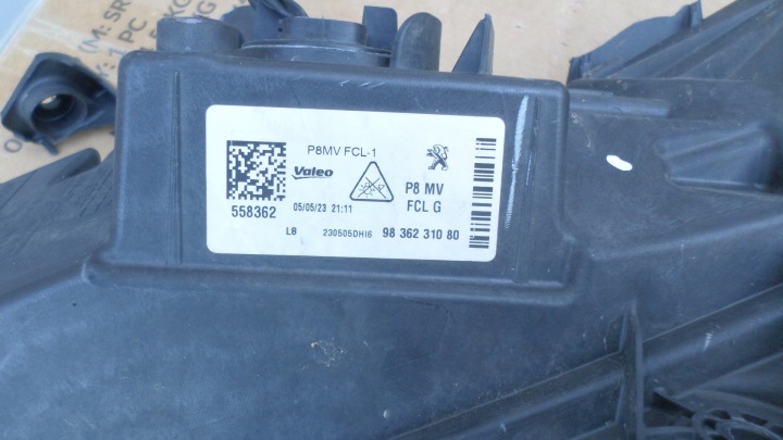 PEUGEOT 3008 5008 II LIFT 20- PHARES ANTIBROUILLARD LED FJD GAUCHE AVANT AVANT 9836231080
