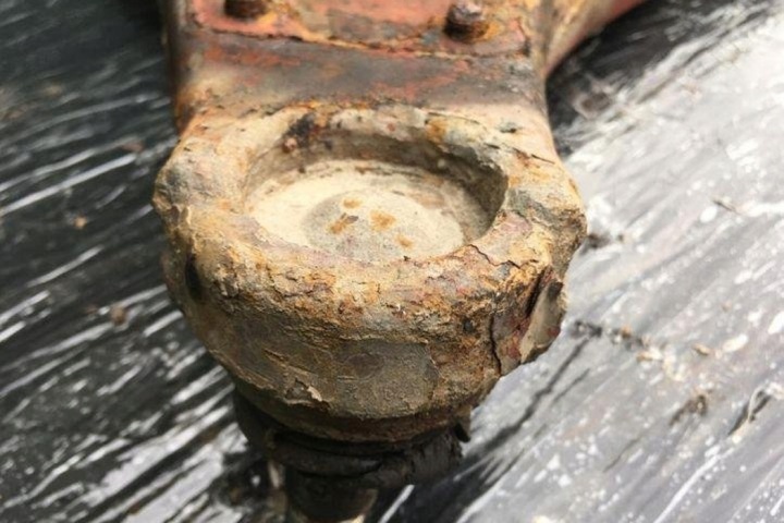 BRAS DE SUSPENSION AVANT IVECO DAILY III FURGON/ESTATE 500334487 2.3L DIESEL 85KW