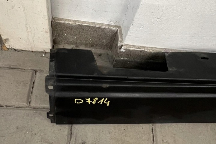 NADKLADKA SEUIL GAUCHE LAND ROVER RANGE ROVER SPORT CPLA101D57AA 3.0L