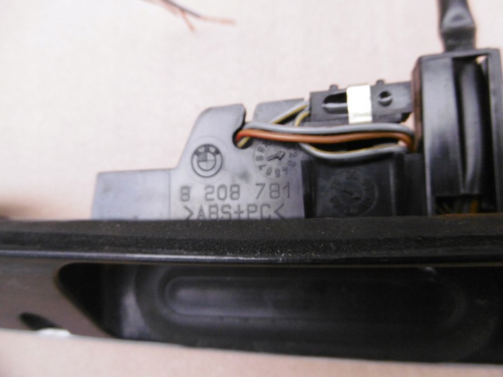 MOULURE ÉCLAIRAGE NUMÉROS COUVERCLES DE COFFRE BOUTON OUVERTURE E46 UNIVERSEL 354 8208781