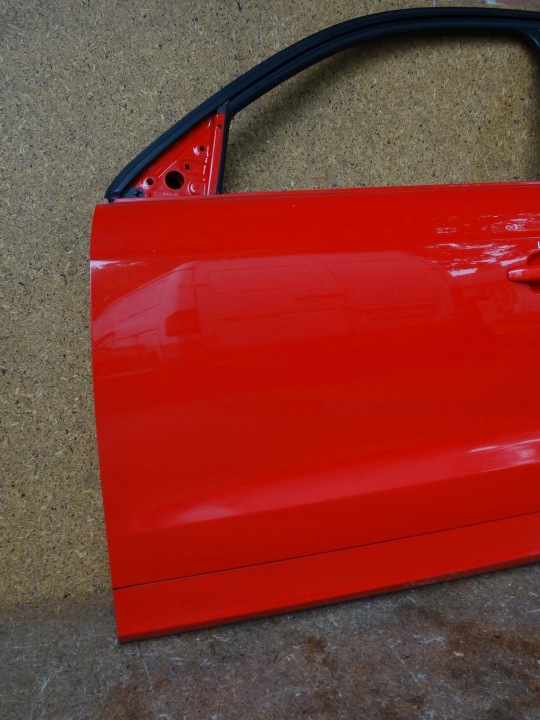 AUDI Q3 8U 11-18 PORTES GAUCHE AVANT LZ3M SOUS COULEUR 8U0831311C
