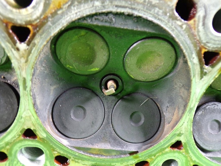 FIAT CROMA 1.8 939A4000(Z18XER) CULASSE MOTEUR