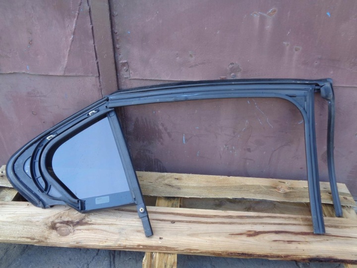 VITRE DE PORTIÈRE JOINT D'ÉTANCHÉITÉ CHÂSSIS GAUCHE ARRIÈRE FORD FOCUS MK4 HAYON 2018- JX7BA25825A