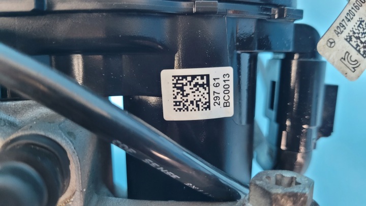 MERCEDES EQE W295 350+ 23R ÉTRIER DE FREIN DE FREIN GAUCHE ARRIÈRE A009A689