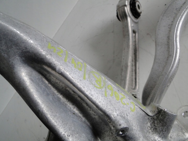 MERCEDES C CLASSE 206 W206 ROTULE DE DIRECTION AVANT DROITE TOURILLON AVANT DROIT