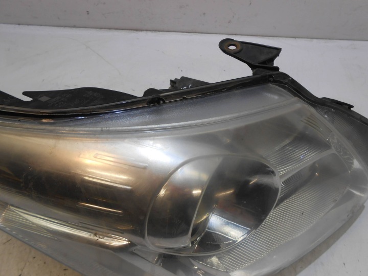 TOYOTA AVENSIS T27 PHARE DROIT AVANT XÉNON CONVERTISSEUR H279HR-AE