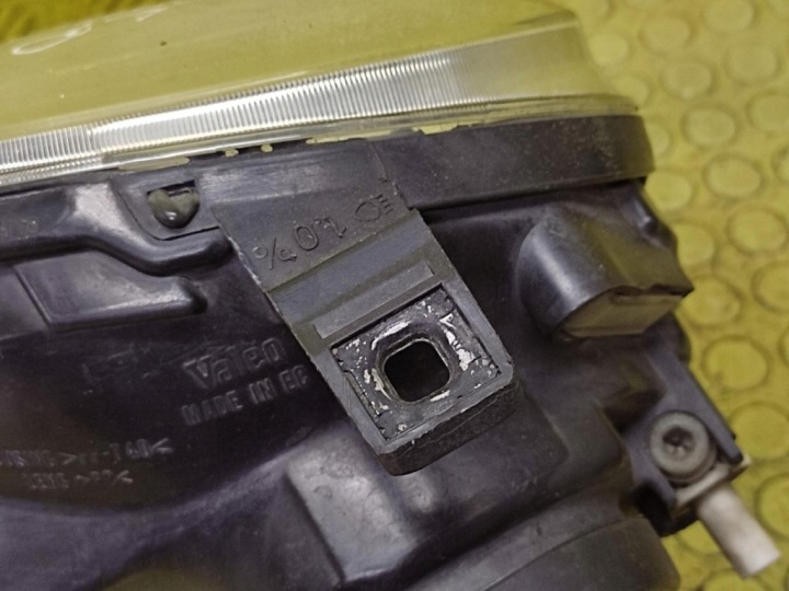 VW POLO IV PROJECTEUR PHARE GAUCHE AVANT 6Q1941008AF