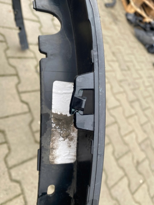 MOULURE PROTECTION DROIT ARRIÈRE BMW F15
