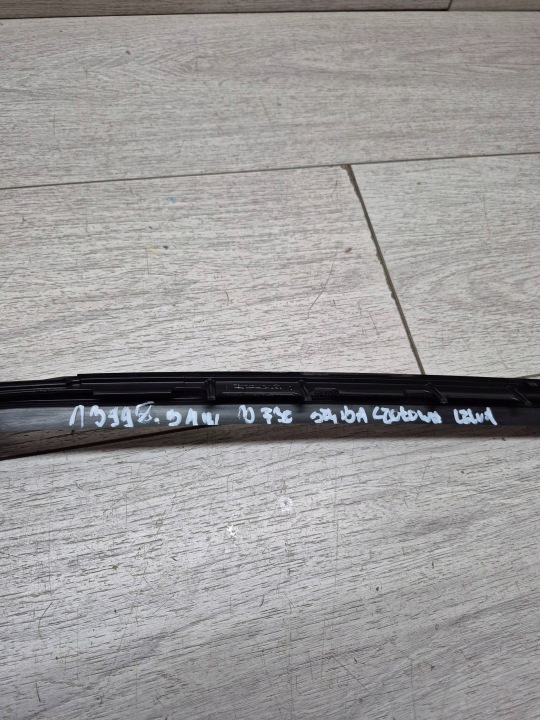 13998. BMW 3 F30 MOULURE PARE-BRISE GAUCHE 7258187