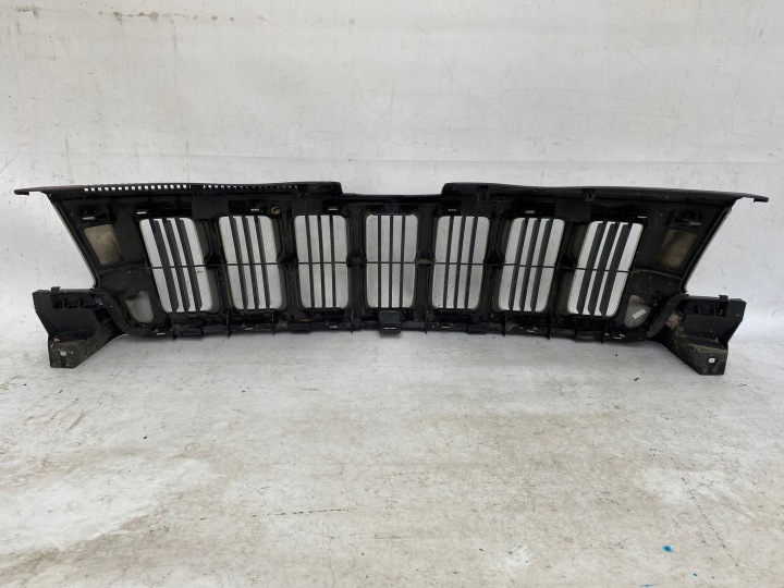 JEEP GRAND CHEROKEE WK2 IV 10- GRILLE CALANDRE AVANT CHROME 55079377