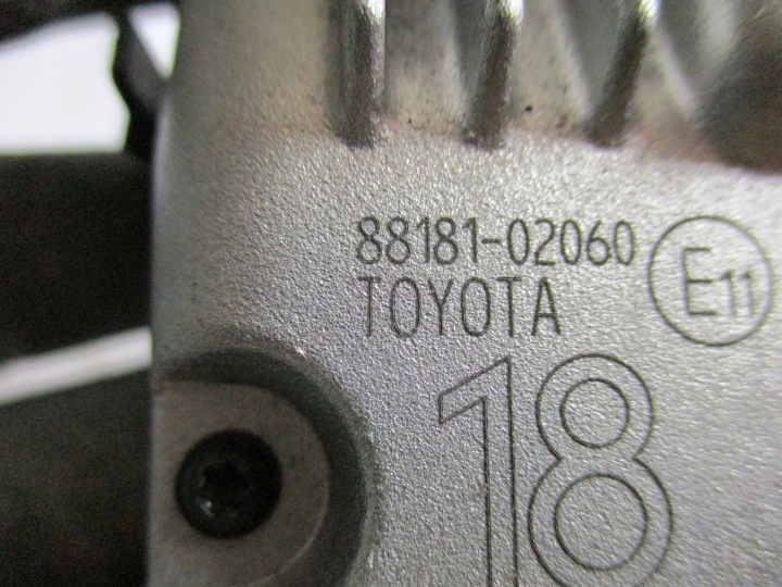 MODULE CAMÉRA VITRES RADAR TOYOTA AURIS 88181-02060