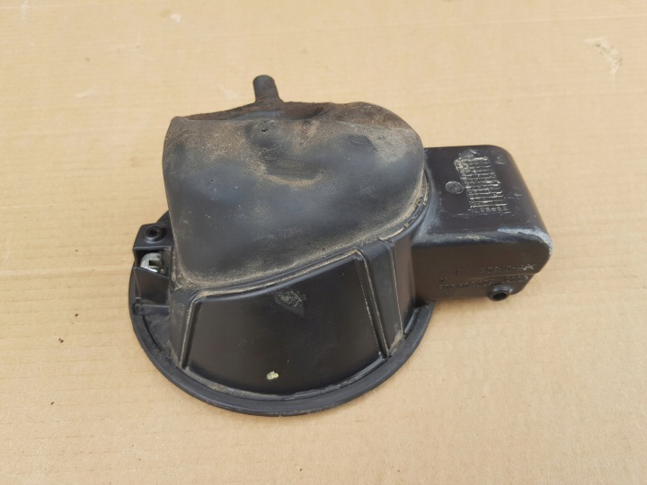 CLAPET GOULOTTE DE REMPLISSAGE CARBURANTS AUDI A2 99-05 LY7W TRÈS EN BON ÉTAT