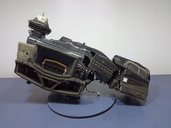 BMW 5 G30 G31 CHAUFFAGE VENTILATEUR EUROPE EUROPE 9868742