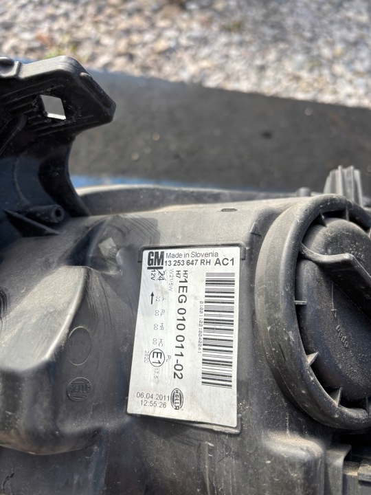 PHARE PROJECTEUR DROIT AVANT OPEL ASTRA J IV 13253647